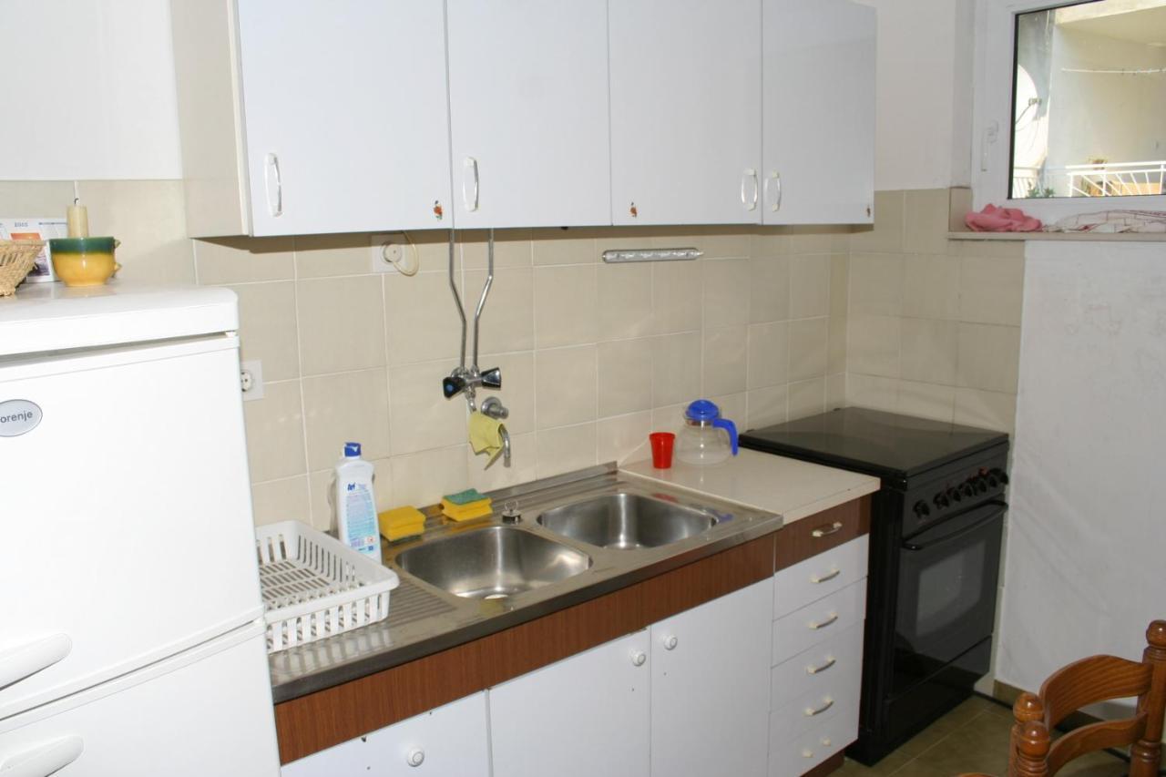Apartments By The Sea Podgora, Makarska - 518 Exterior foto